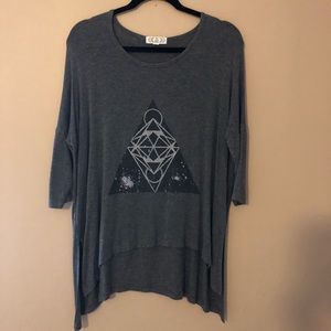 High/low shark tail top